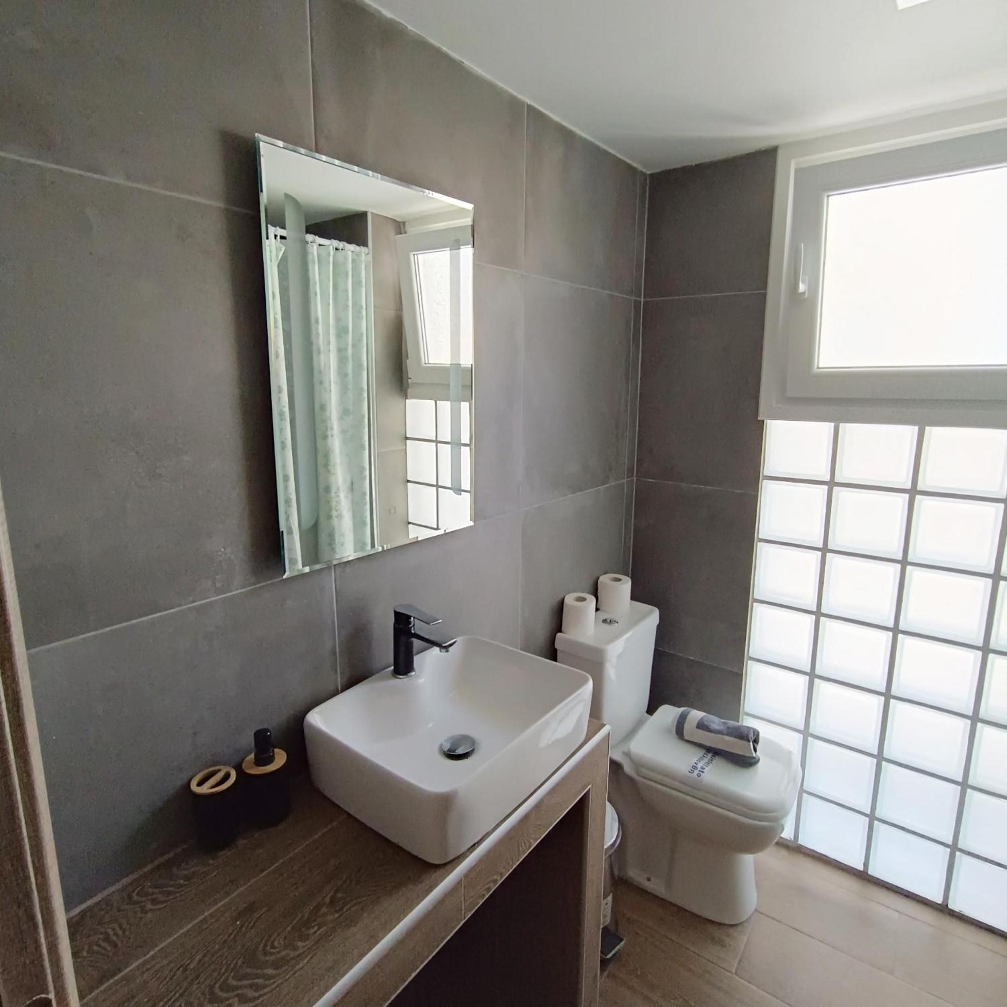 Rotonda Citycenter Two Rooms Apart.New Renovated! سالونيك المظهر الخارجي الصورة
